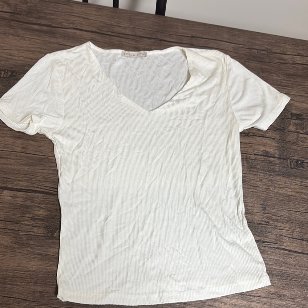 Active Basic Women's White V-Neck Tee